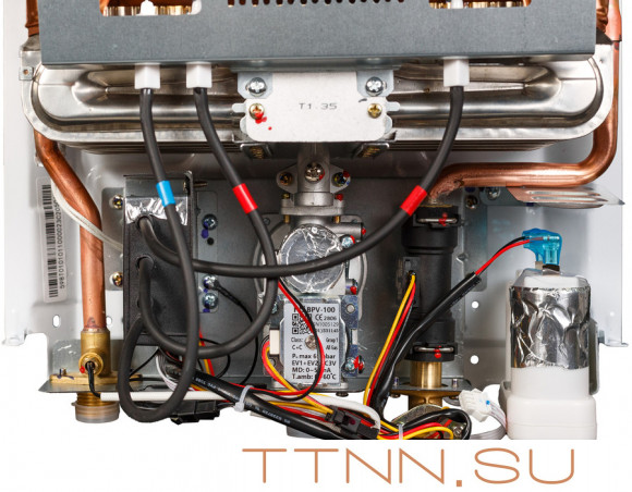 Газовая колонка Kotitonttu SUARI S10 EM (20 кВт, 10 л/мин, модуляция) Газовая колонка Kotitonttu SUARI S10 EM (20 кВт, 10 л/мин, модуляция)